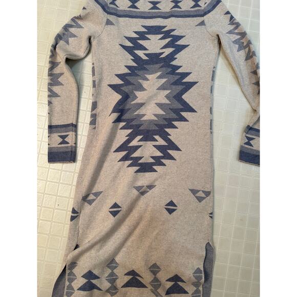 Jesica Simpson Duster/Cardigan sweater size extra small cream and blue print - Picture 7 of 7